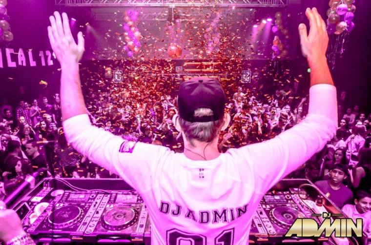 12508825_10153215232042212_624834380809293148_n